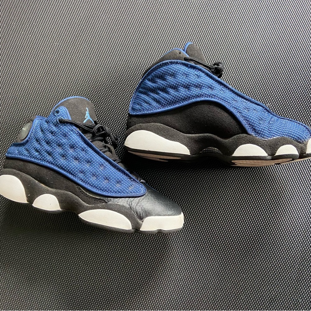 Kids Jordan 13 retro - size 3.5 (big kid)